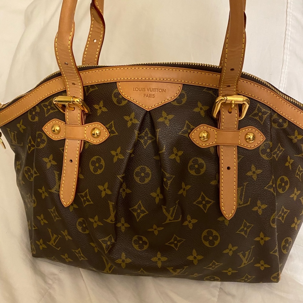 LOUIS VUITTON GM TIVOLI